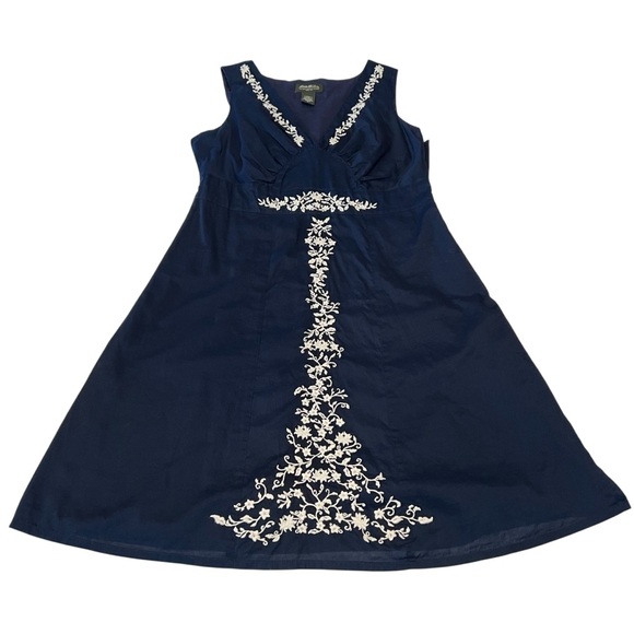 Eddie Bauer Dresses & Skirts - Eddie Bauer Petite Navy Embroidered Cotton Dress Size 12P